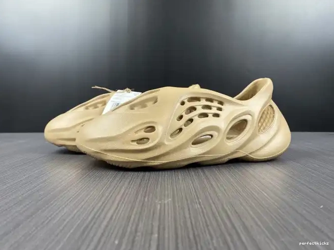 Foam Yeezy GW3354 Ochre Adidas RNNR 0518